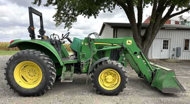 Image of John Deere 6120 equipment image 3