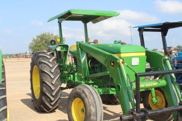 Image of John Deere 2640 equipment image 3