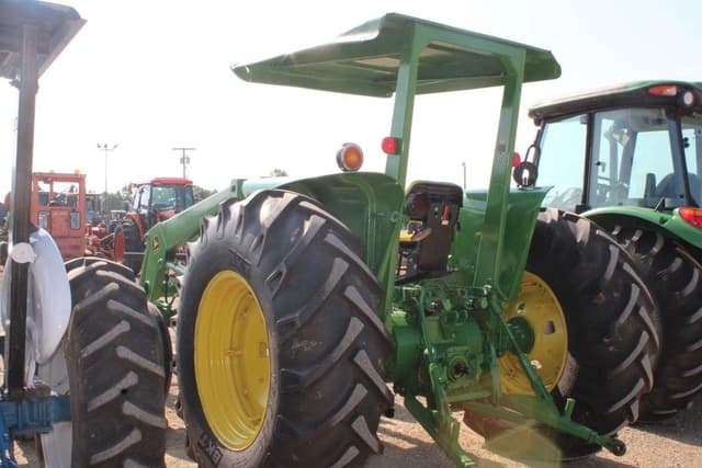 Image of John Deere 2640 equipment image 1