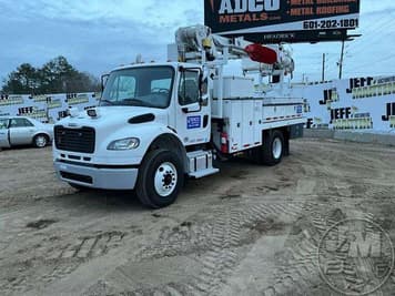 Main image Freightliner M2106