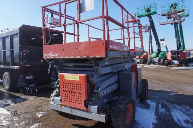 Image of Sky Jack SJ8841RT equipment image 1