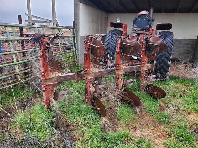 Image of Ace Undetermined equipment image 2