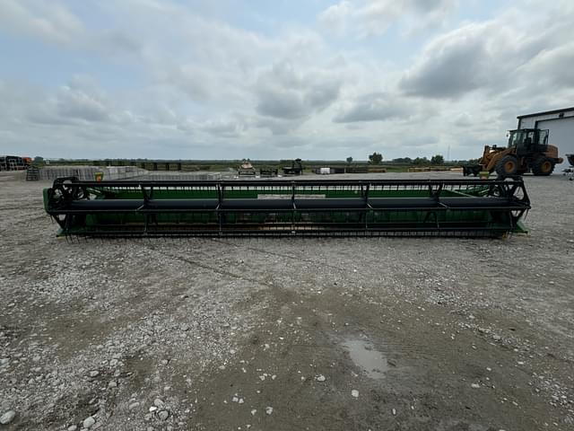 Image of John Deere 630F equipment image 2