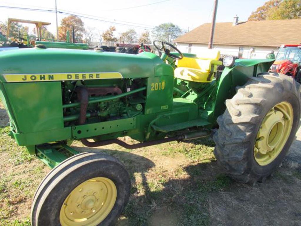 Main image John Deere 2010