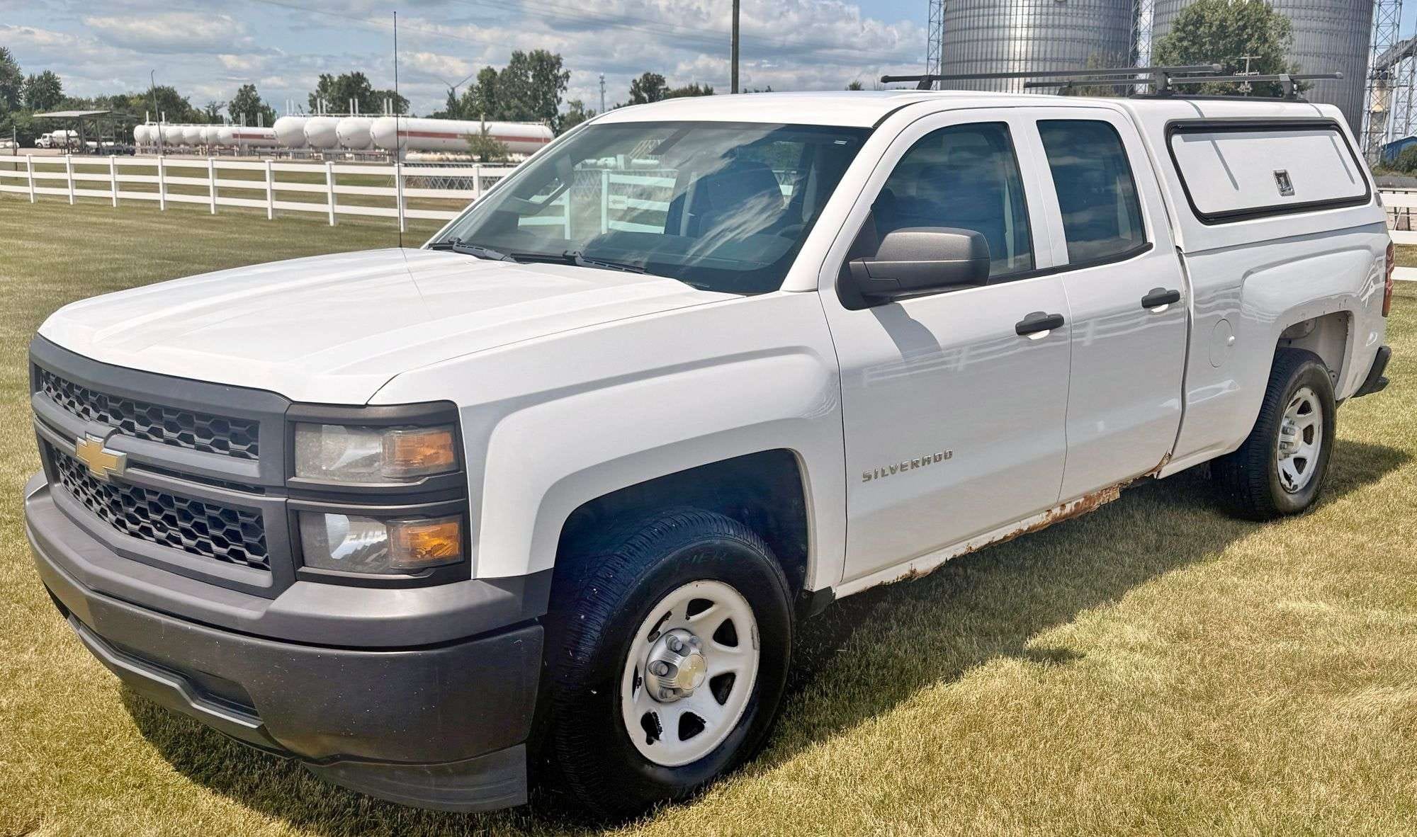 2014 Chevrolet 1500 Equipment Image0