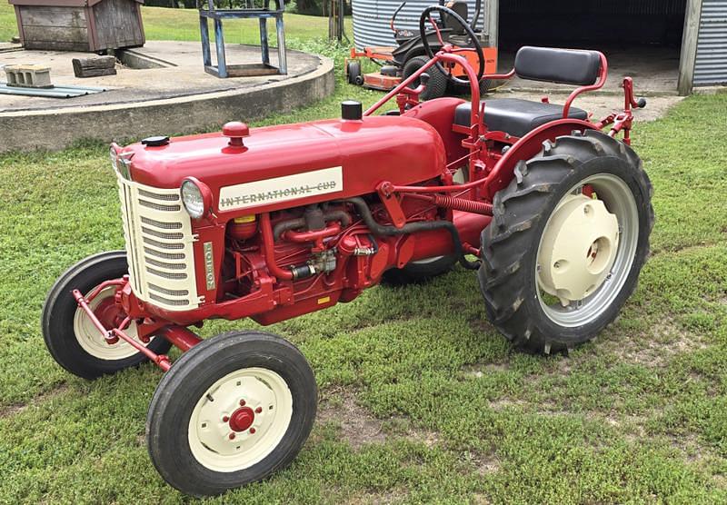 Image of International Harvester Cub Lo-Boy Primary image