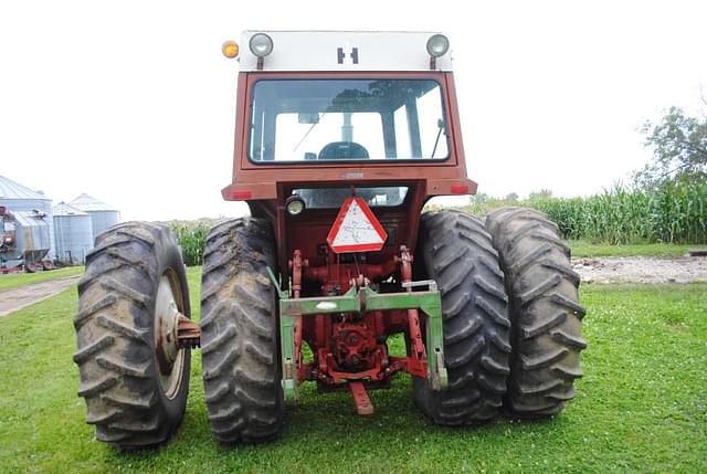 Image of International Harvester 1066 equipment image 3