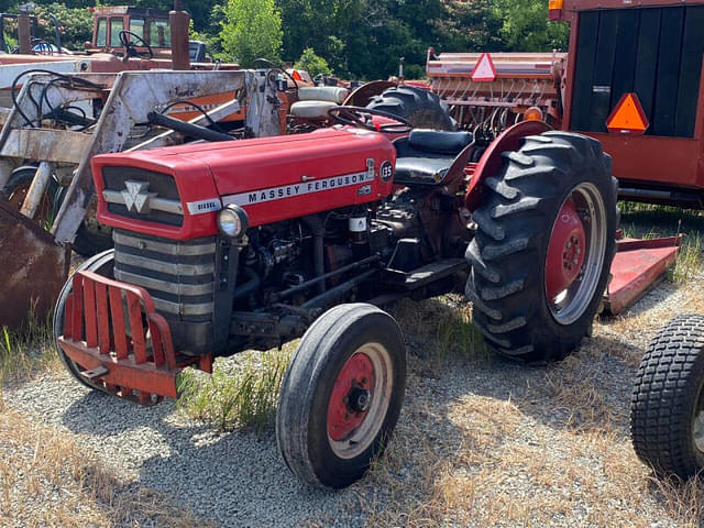 Image of Massey Ferguson 135 equipment image 2