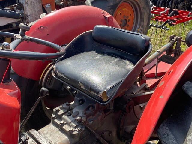 Image of Massey Ferguson 135 equipment image 4