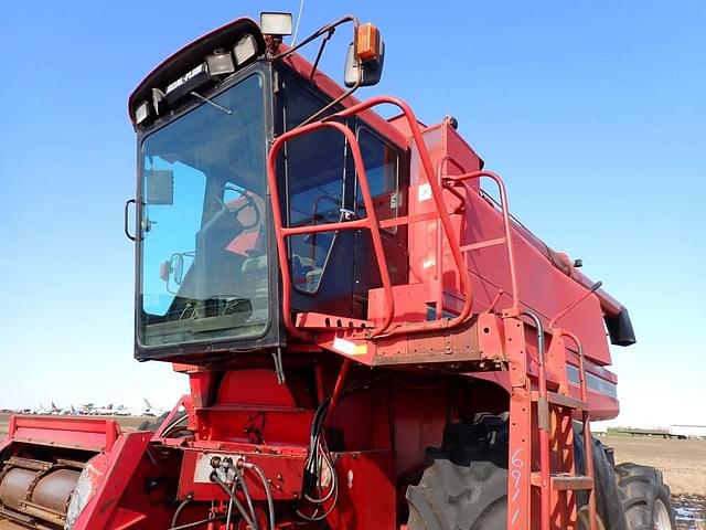 Image of Case IH 1680 equipment image 2