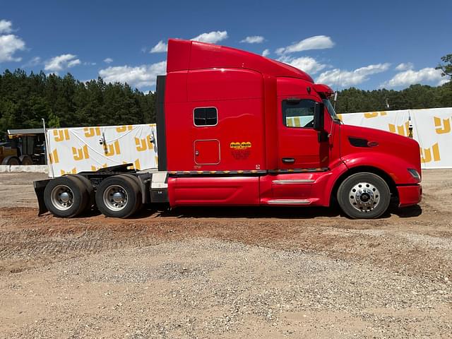 Image of Peterbilt 579 equipment image 3