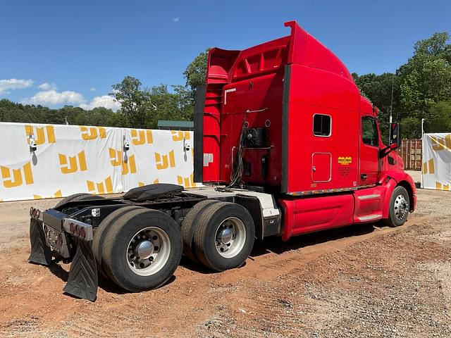 Image of Peterbilt 579 equipment image 4