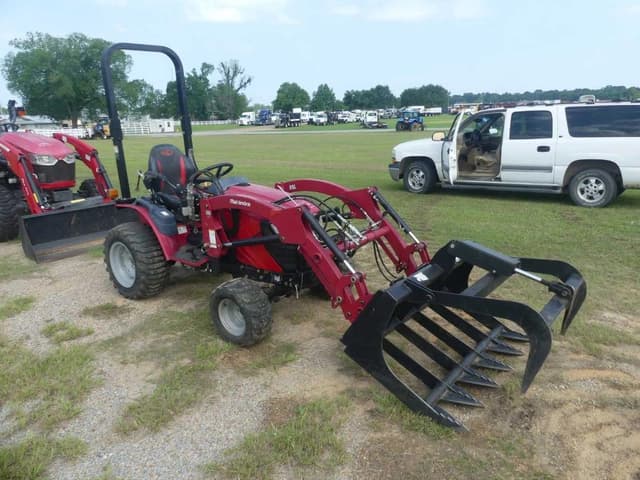 Image of Mahindra EMax 22L equipment image 1