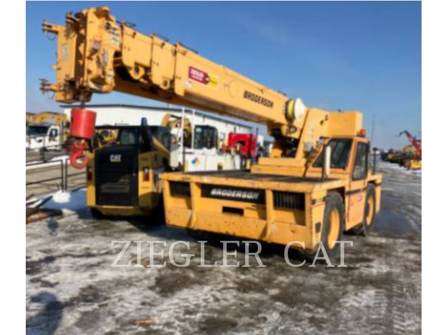 2012 Broderson IC2003G Equipment Image0