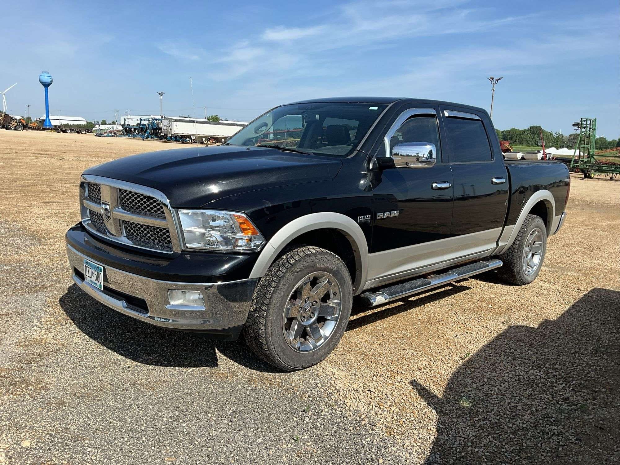2010 Dodge Ram 1500 Equipment Image0