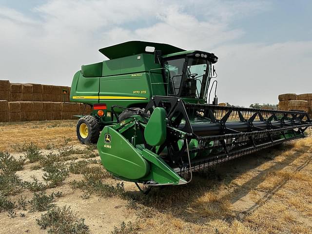 Image of John Deere 9770 STS equipment image 2