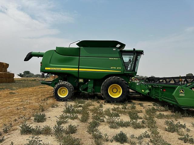 Image of John Deere 9770 STS equipment image 3