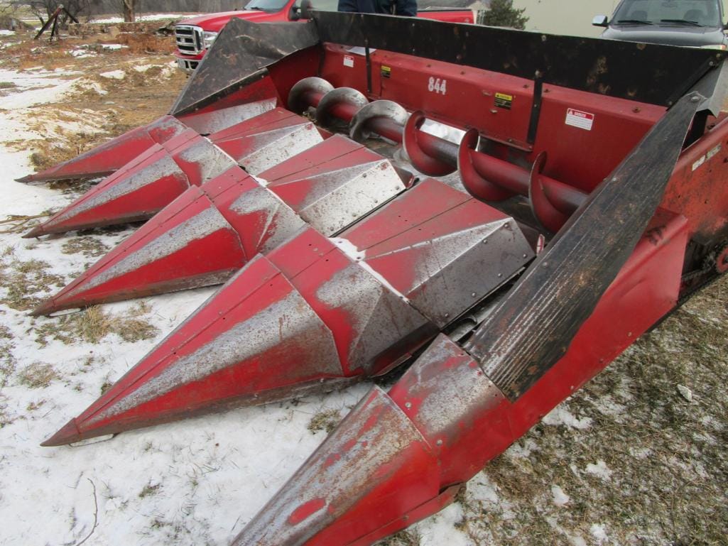 Main image International Harvester 844