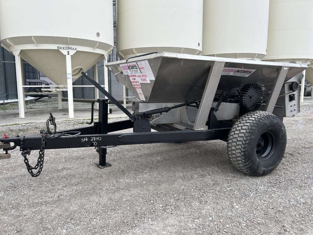 Adams 2T-TURF Equipment Image0