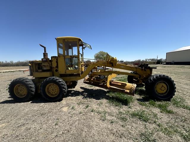 Image of Adams 550 equipment image 3