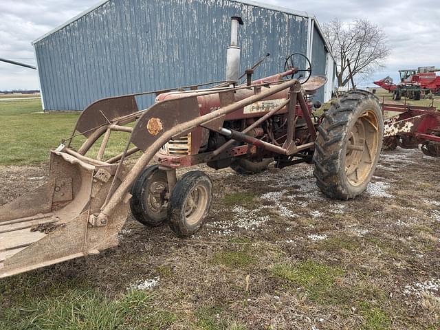 Image of Farmall 350 equipment image 3