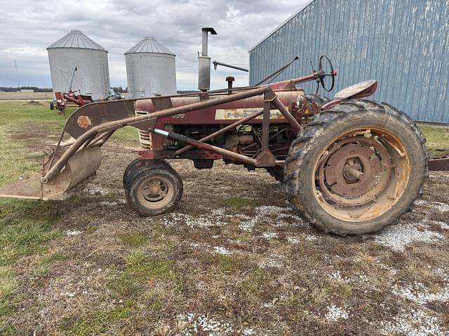 Image of Farmall 350 equipment image 4