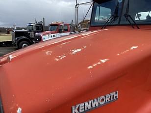 Main image Kenworth T800 12