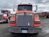 Thumbnail image Kenworth T800 8