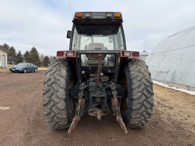 Image of Case IH 5140 equipment image 4