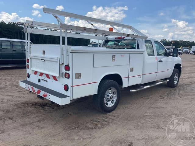 Image of Chevrolet 2500HD equipment image 4