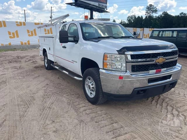 Image of Chevrolet 2500HD equipment image 2