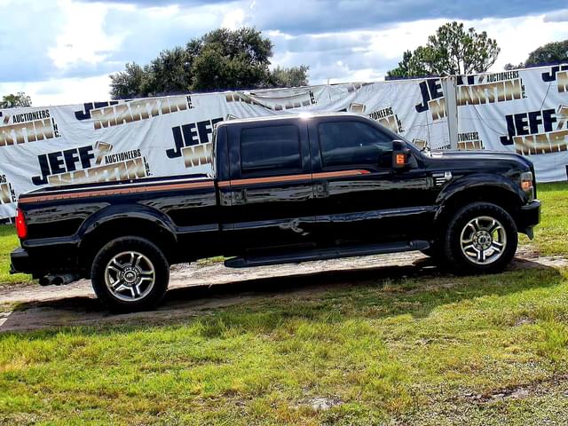 Image of Ford F-250 equipment image 3