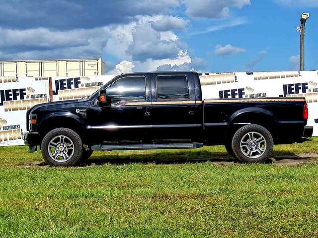 Image of Ford F-250 equipment image 1