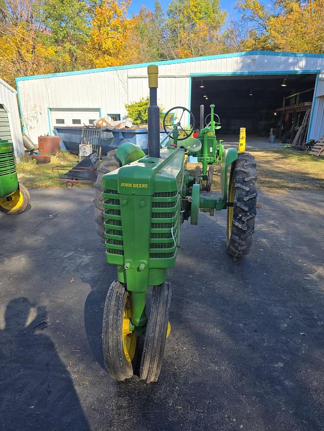 Image of John Deere H equipment image 2