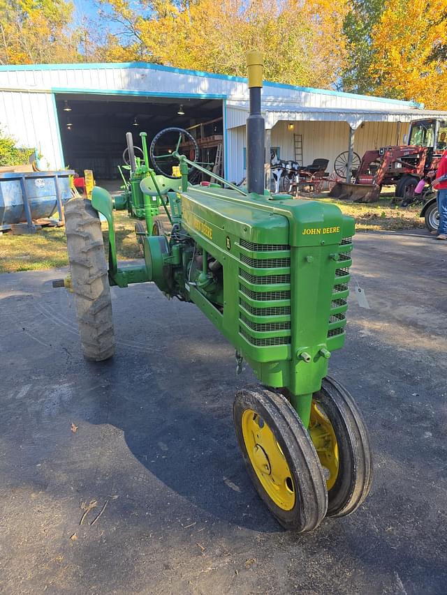 Image of John Deere H equipment image 3