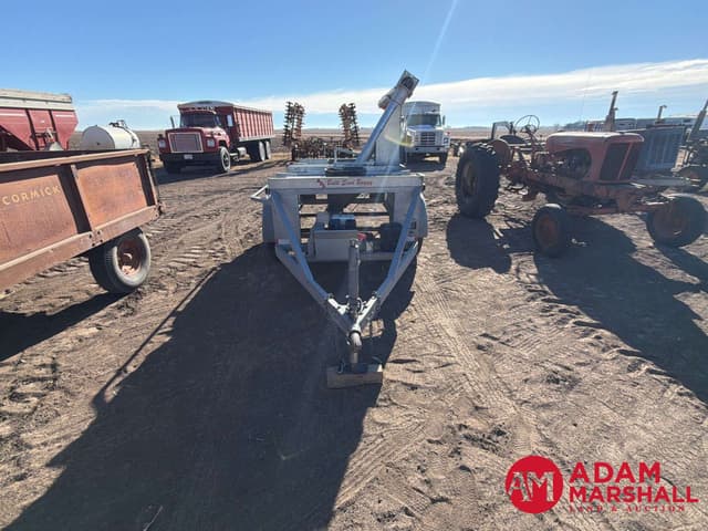 Image of ADS Bulk Seed Buggy equipment image 2