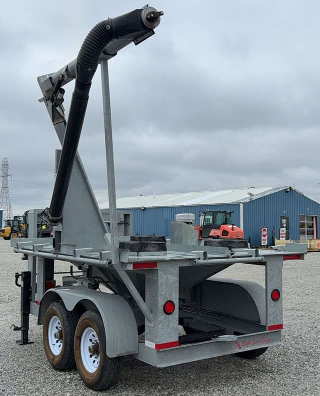 Image of ADS Bulk Seed Buggy equipment image 4