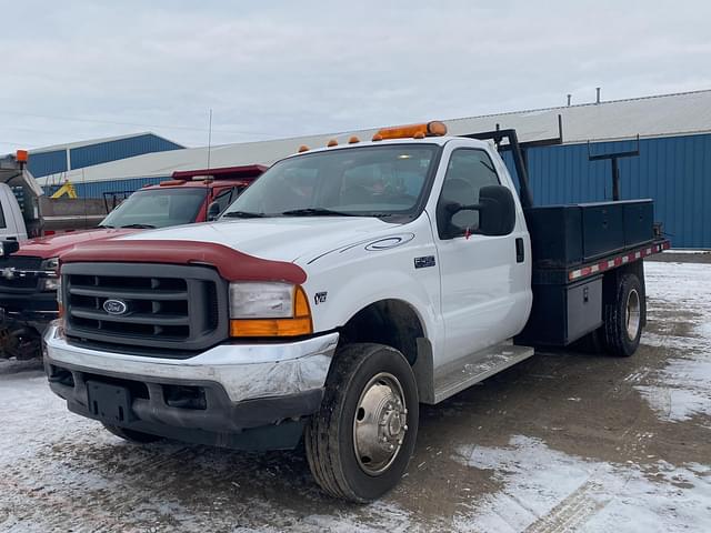 Image of Ford F-450 equipment image 1