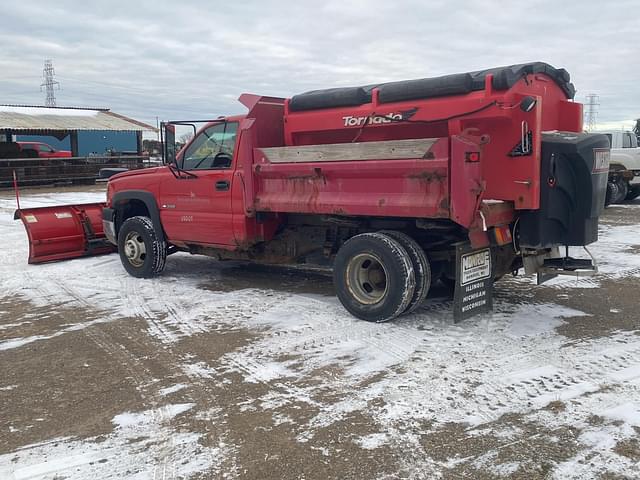 Image of Chevrolet K3500 equipment image 4