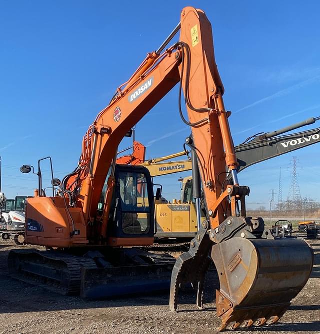 Image of  Doosan DX140LCR equipment image 4