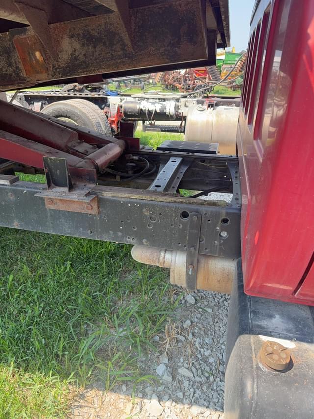 Image of Chevrolet D6500 equipment image 2