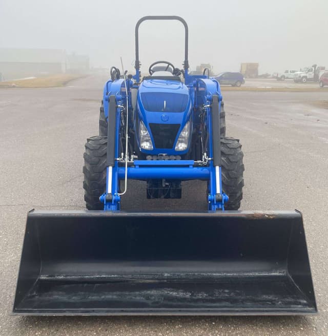 Image of New Holland PowerStar 75 equipment image 4
