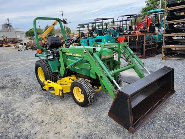 Image of John Deere 855 equipment image 1