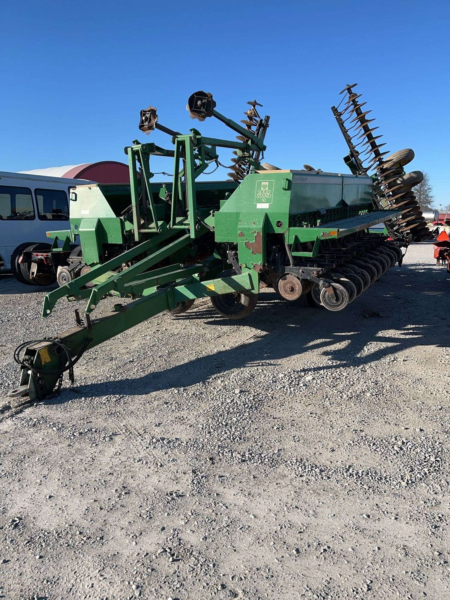 Great Plains Solid Stand 30 Equipment Image0