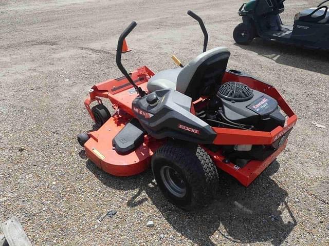 Image of Ariens Edge 52 equipment image 3