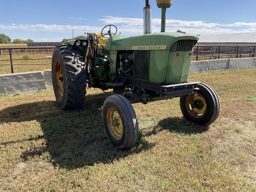 Image of John Deere 4020 Primary image