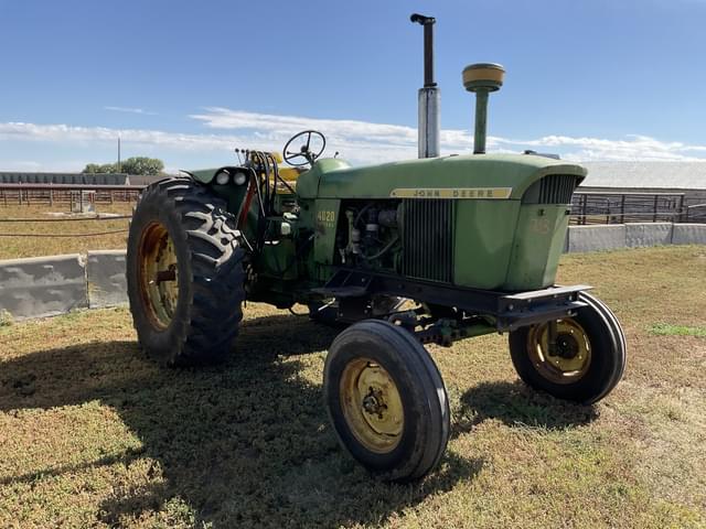 Image of John Deere 4020 equipment image 2