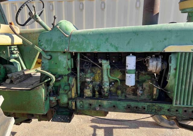 Image of John Deere 4020 equipment image 4