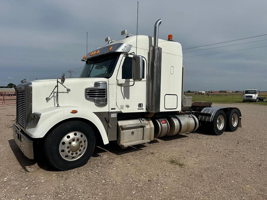 Image of Freightliner Coronado Primary image