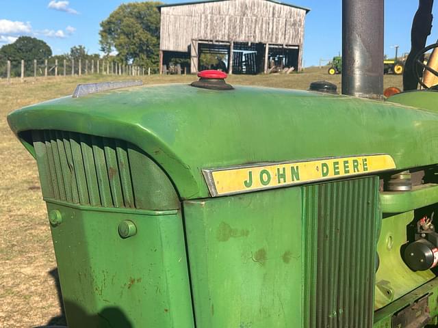 Image of John Deere 4020 equipment image 2